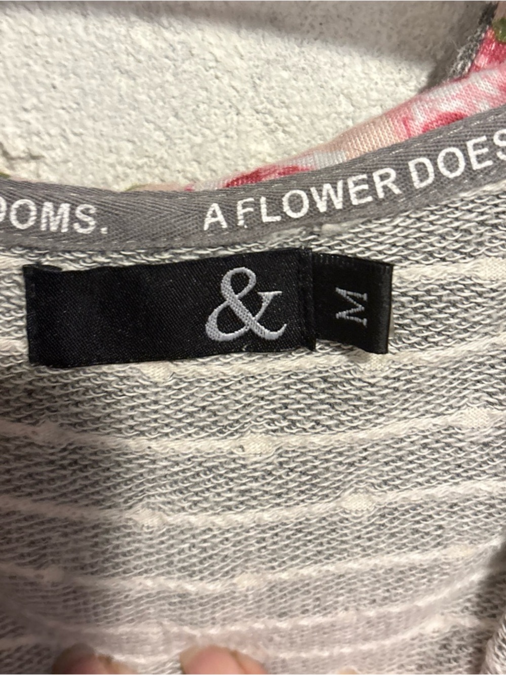 Ampersand Avenue gray polka dot doubleHood 1/4 zip floral cuffs hoodie size M - Picture 6 of 9